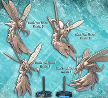 Load image into Gallery viewer, Giant Frost Hornet Miniature | Giant Hornet | Giant Wasp | Flying Creature | Snow Creature | Medium Ice Creature | Tundra Terrors| DnD| 32mm
