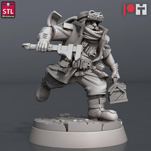 Load image into Gallery viewer, Airship Miniatures Set - Airship Boat Crew - Sailors - Seamen - Mechanic - Halfling - Pirate RPG Minis | Dungeons and Dragons | 5e