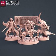 Load image into Gallery viewer, Assassin Miniature | Rogue Miniature | Weapon Rack | Assassin's Creed | Ezio Auditore | DnD | Dungeons and Dragons | RPG | Assassin/Rogue