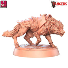 Load image into Gallery viewer, Wolf Familiar, Dire Wolf, Rangers of Shadow Deep Miniature 32mm
