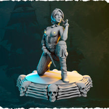 Load image into Gallery viewer, Pirate Miniatures Set 1 - Ladies of the Sea - Topless NSFW Female Pirates - RPG | Dungeons and Dragons | 5e
